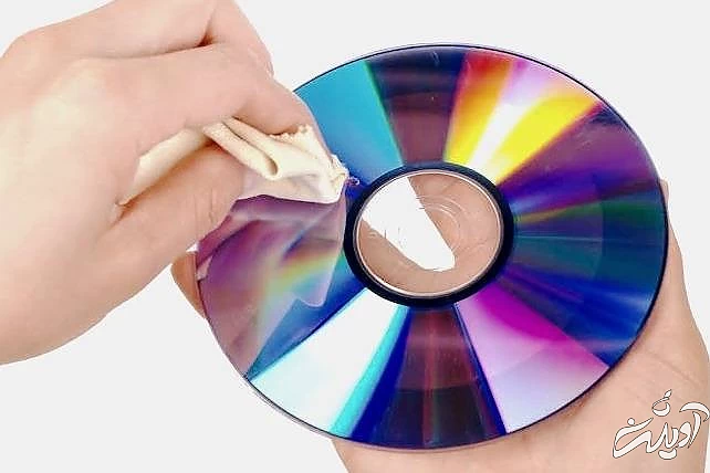 خمیر دندان و سی دی